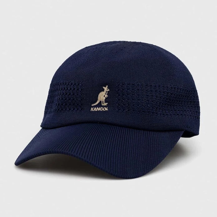 Шапка с козирка Kangol