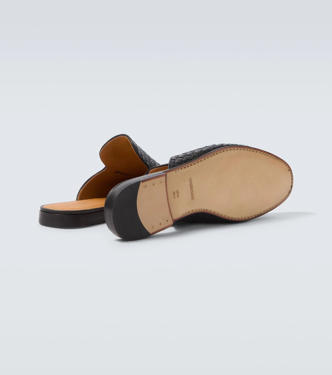 Magnanni - Woven leather mules