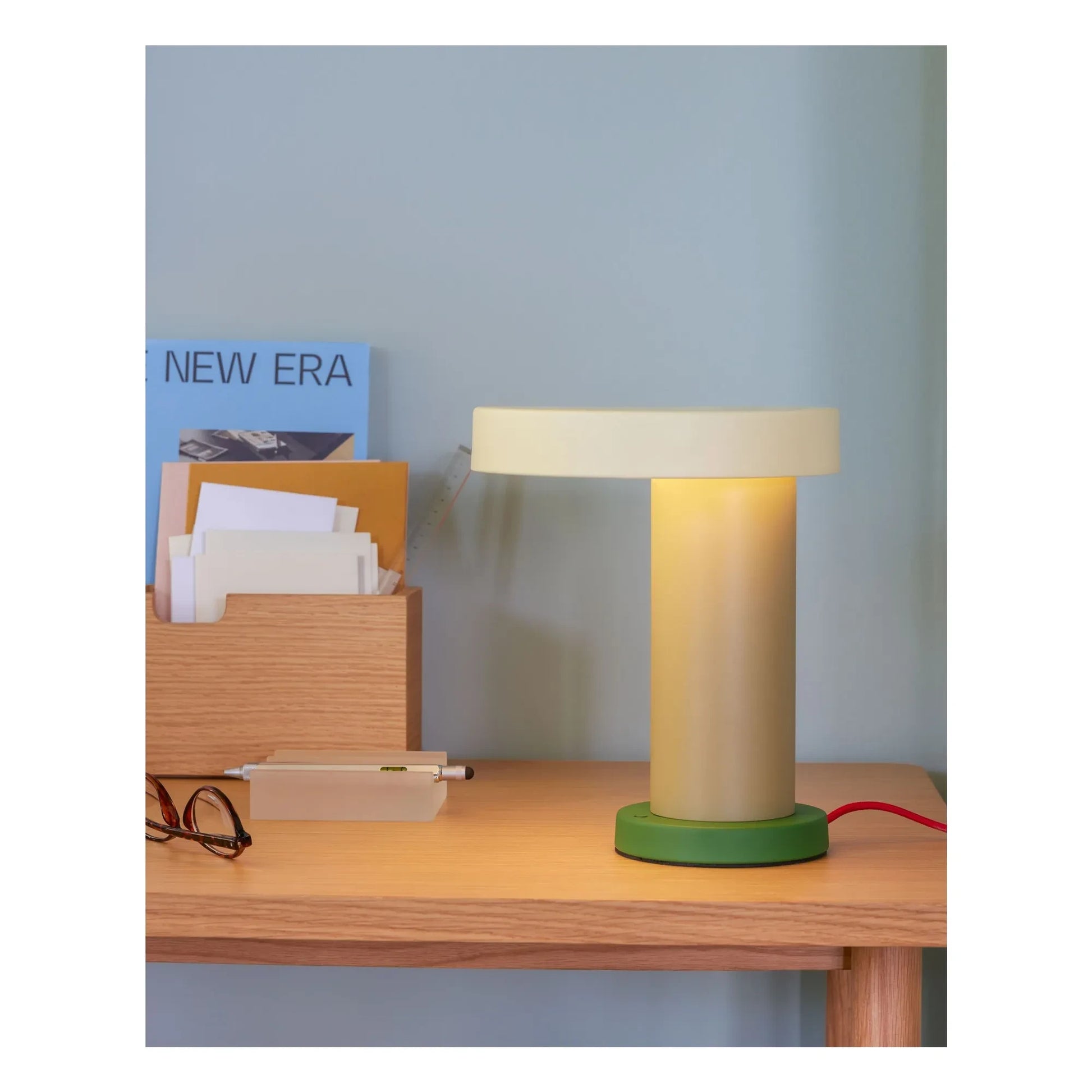 Hübsch - Magic table lamp | Beige