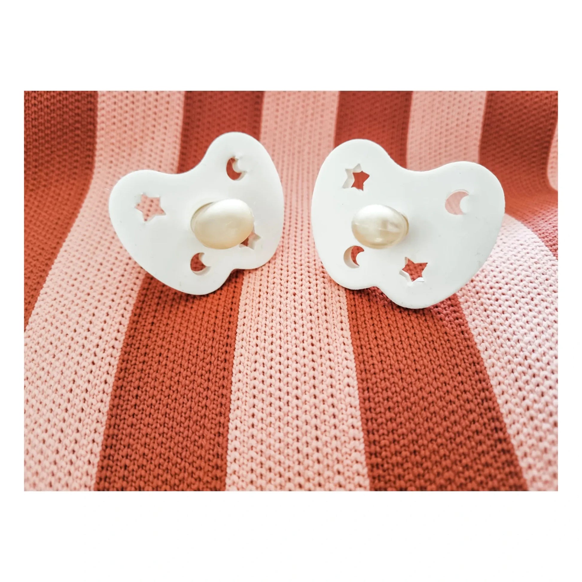 Hevea - Natural Rubber Pacifiers - Set of 2 | Light grey