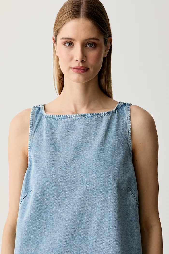 Calvin Klein Jeans деним рокля