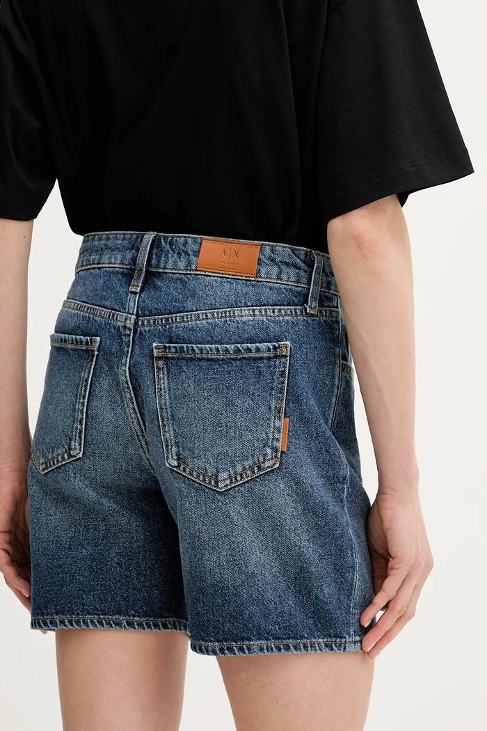 Kadın Armani Exchange denim kısa şort