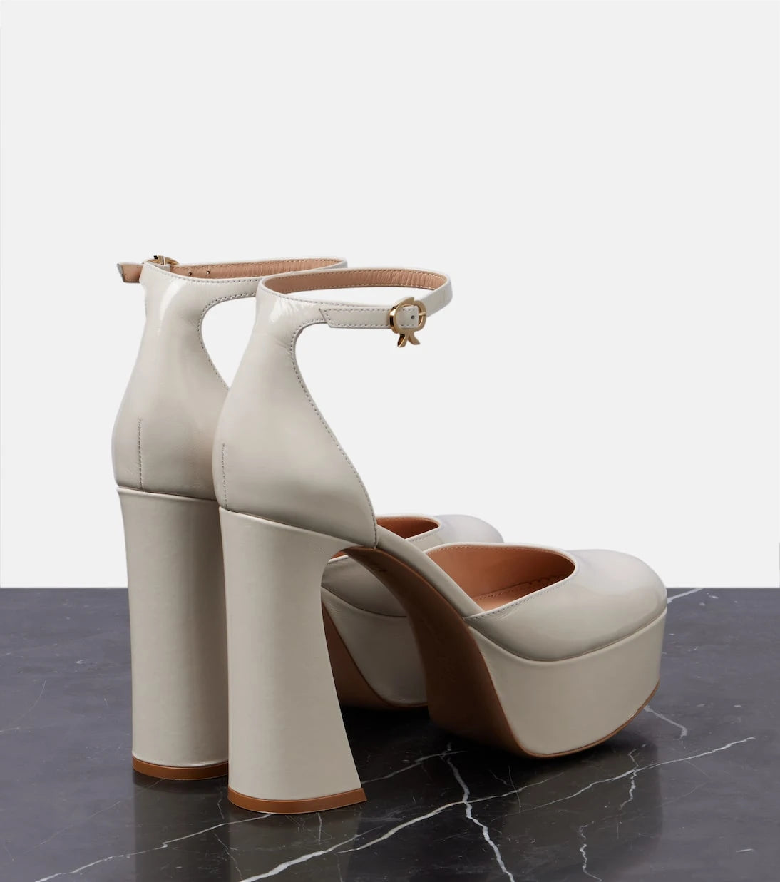 Gianvito Rossi - Hilary patent leather platform pumps