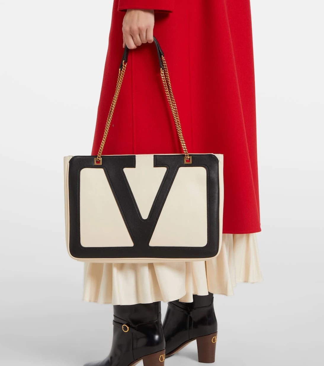 Valentino Garavani - Viva Superstar Medium leather shoulder bag