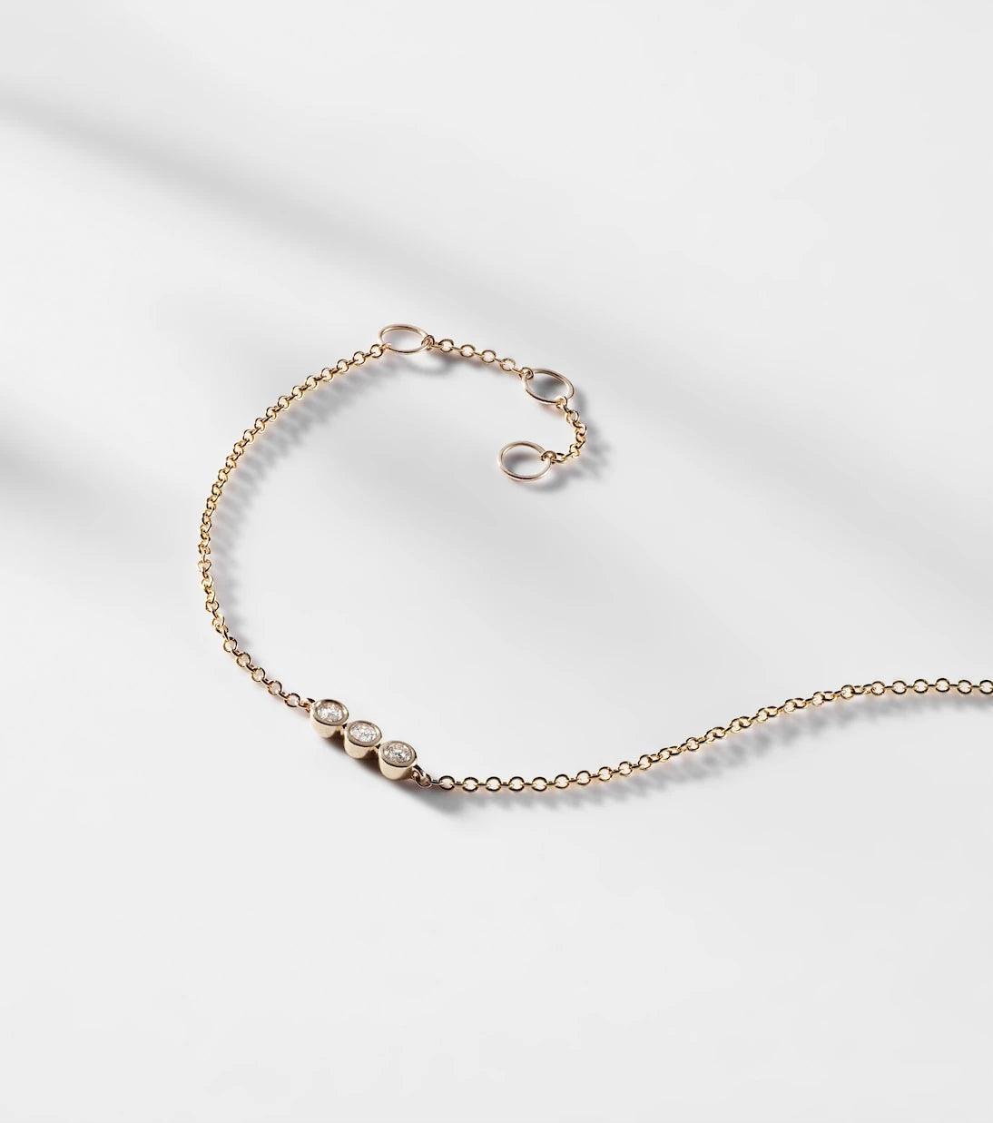 Stone and Strand - 10kt gold bracelet with diamonds