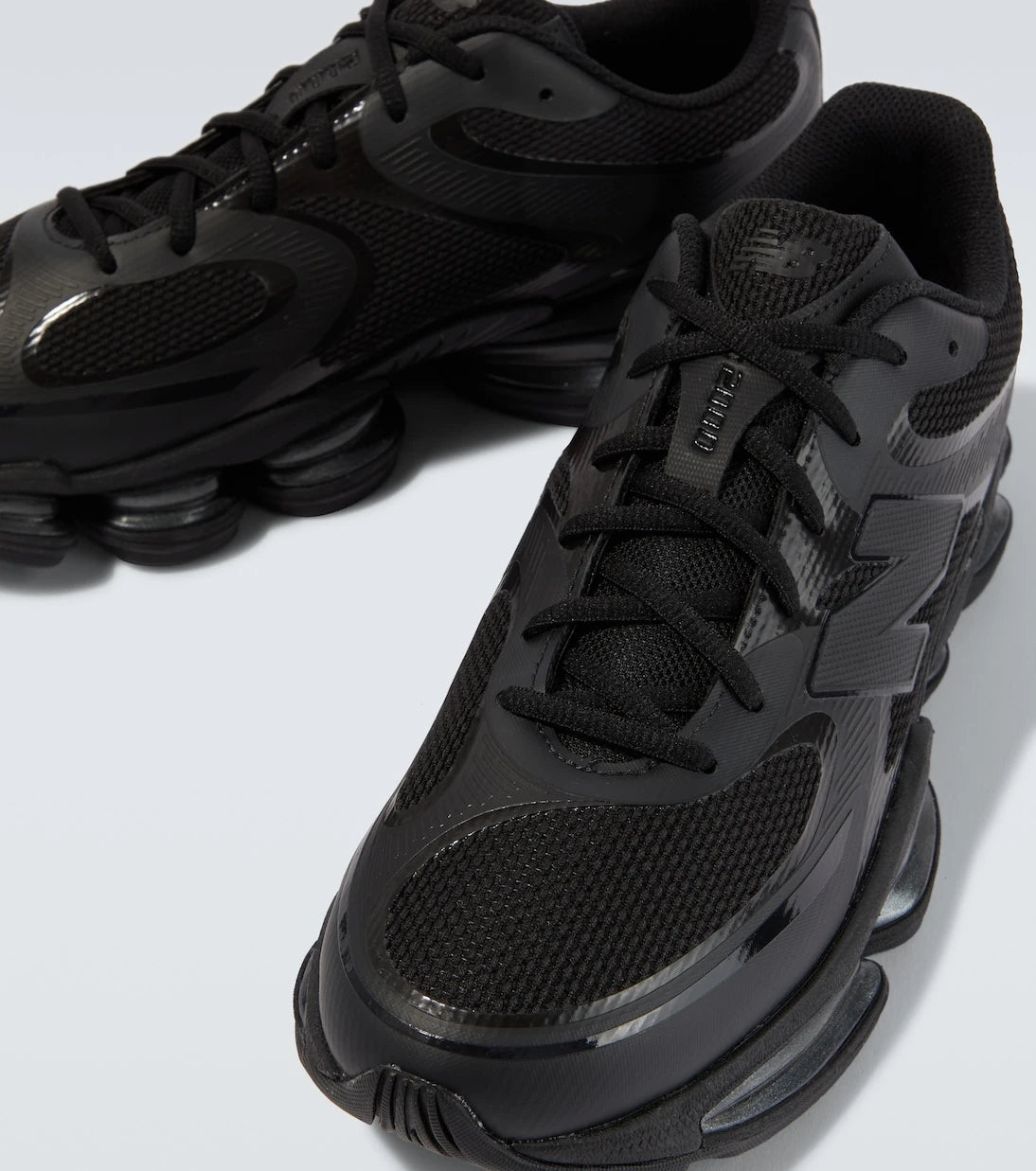 New Balance - أحذية رياضية Abzorb 2000