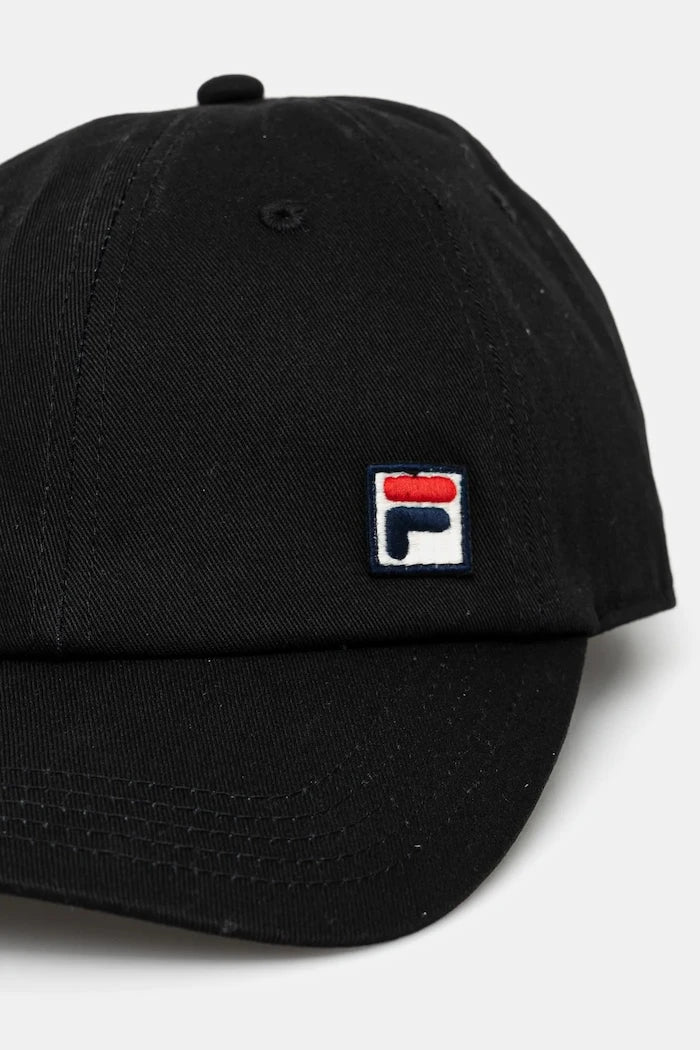 Памучна шапка с козирка Fila Frontera