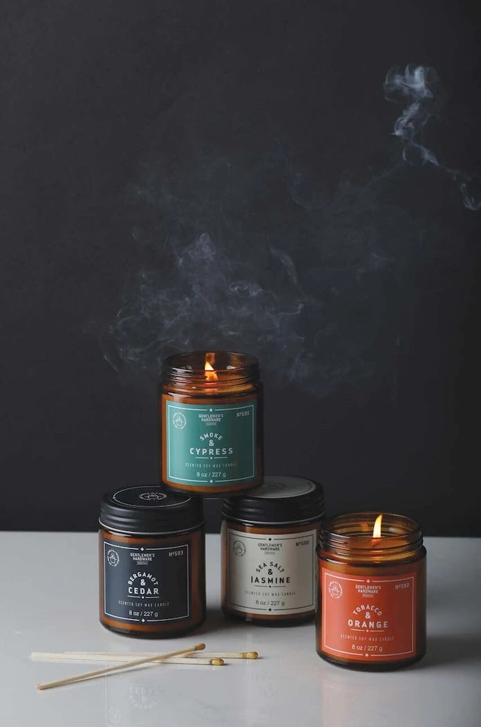 Gentelmen's Hardware Smoke & Cypress Aromaterapi Soya Mum 227 g