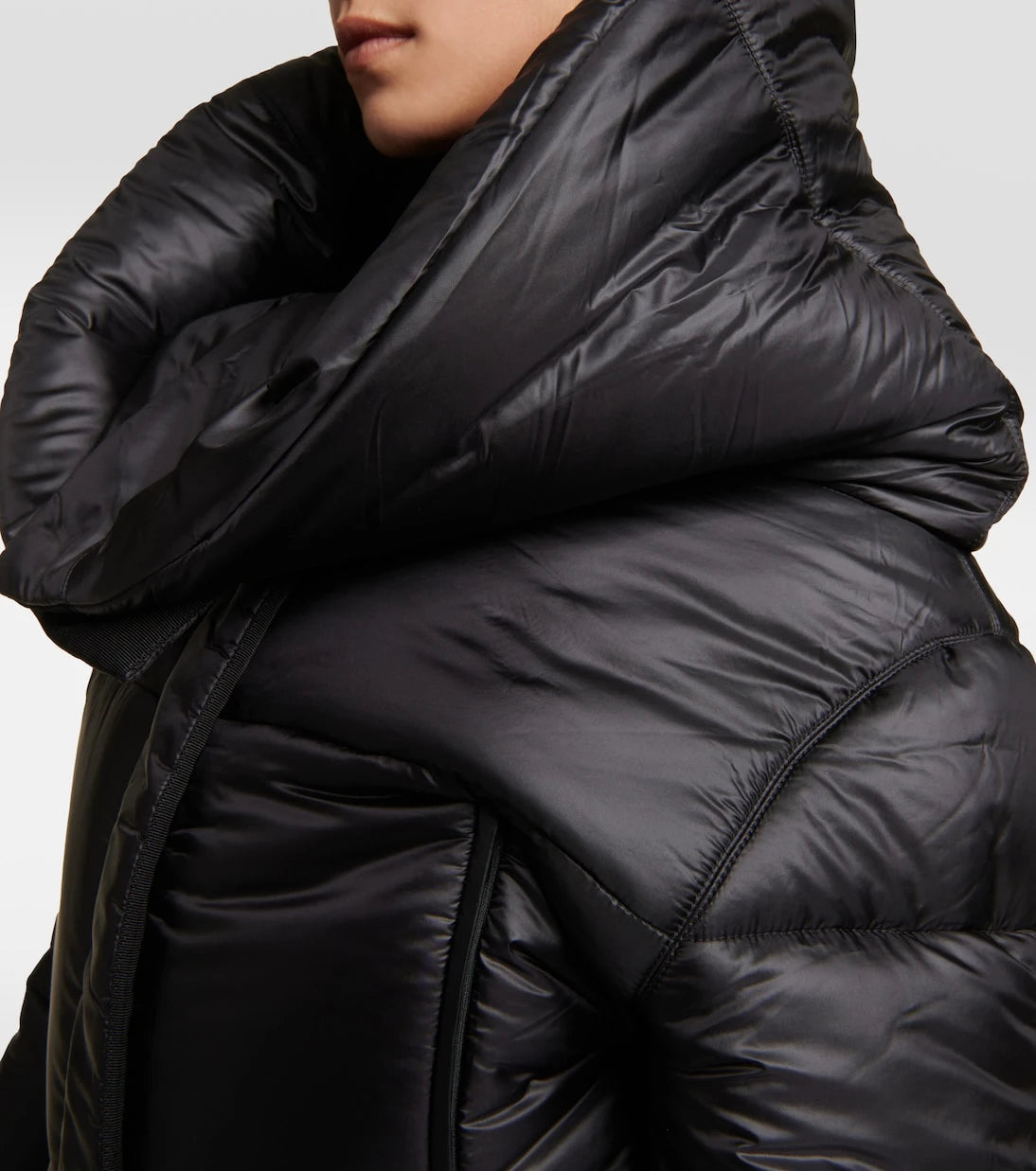 Alaïa - Cropped puffer jacket