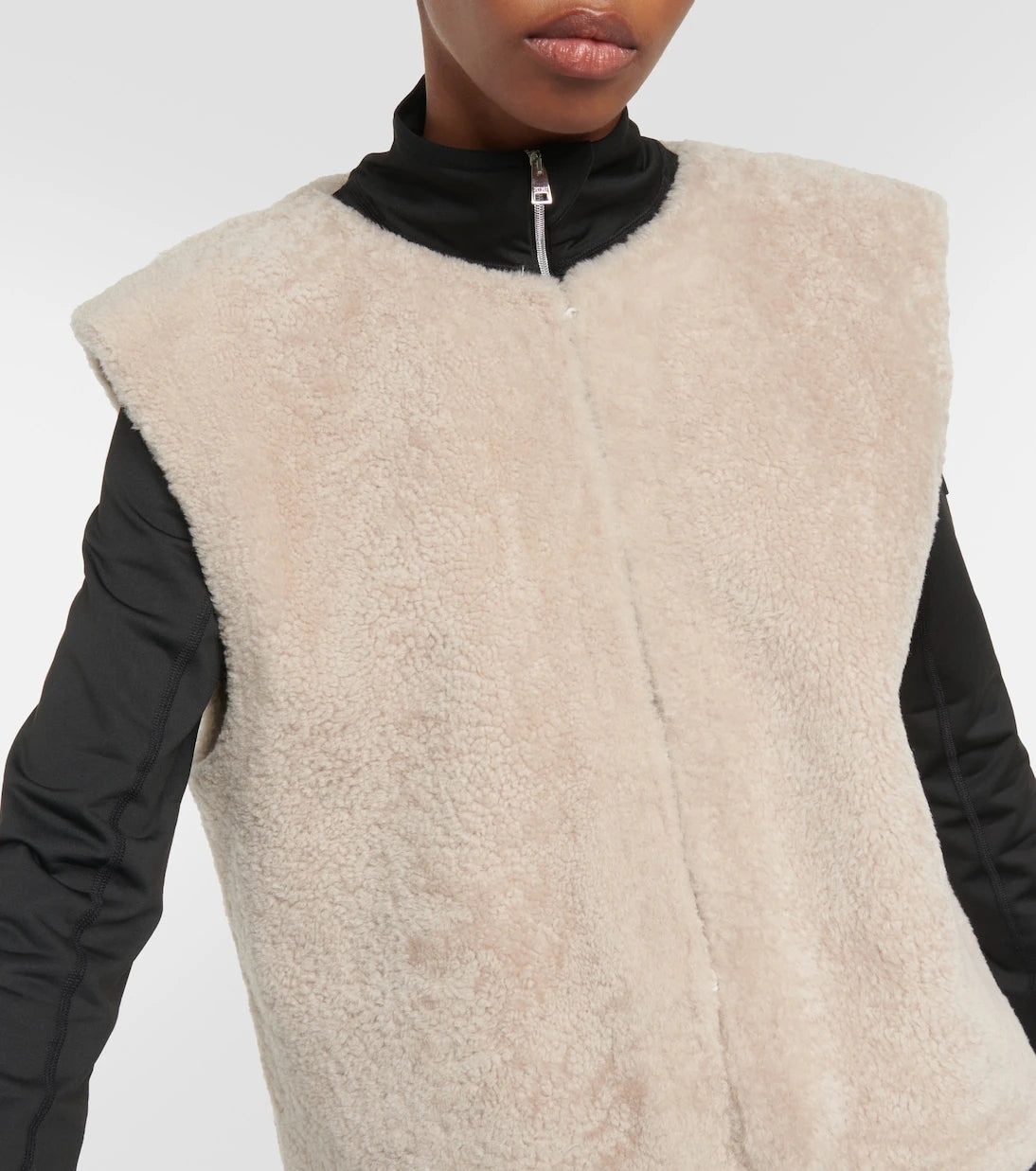 Jet Set - Sleeveless shearling vest