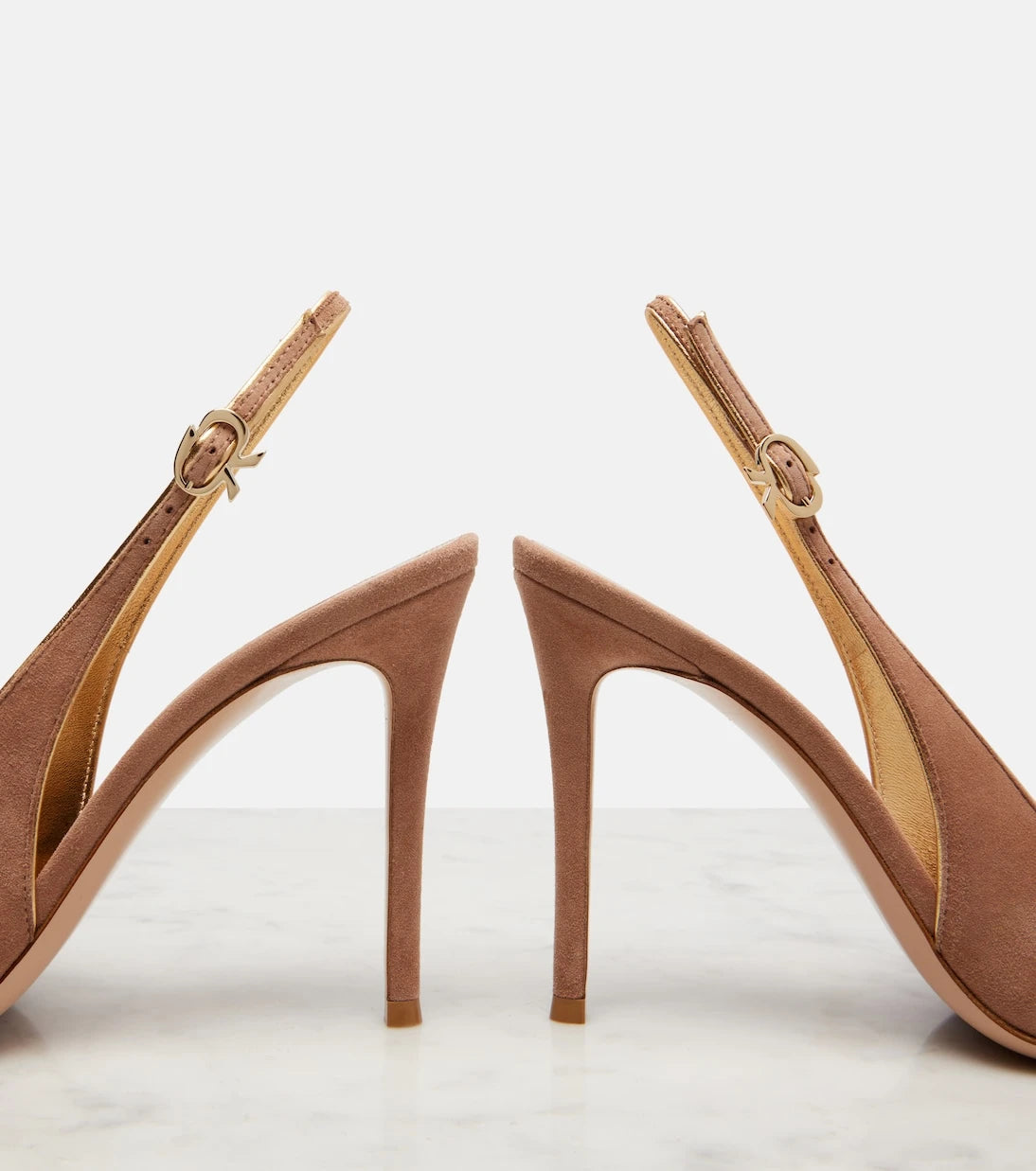 Gianvito Rossi - Robbie 95 suede slingback pumps