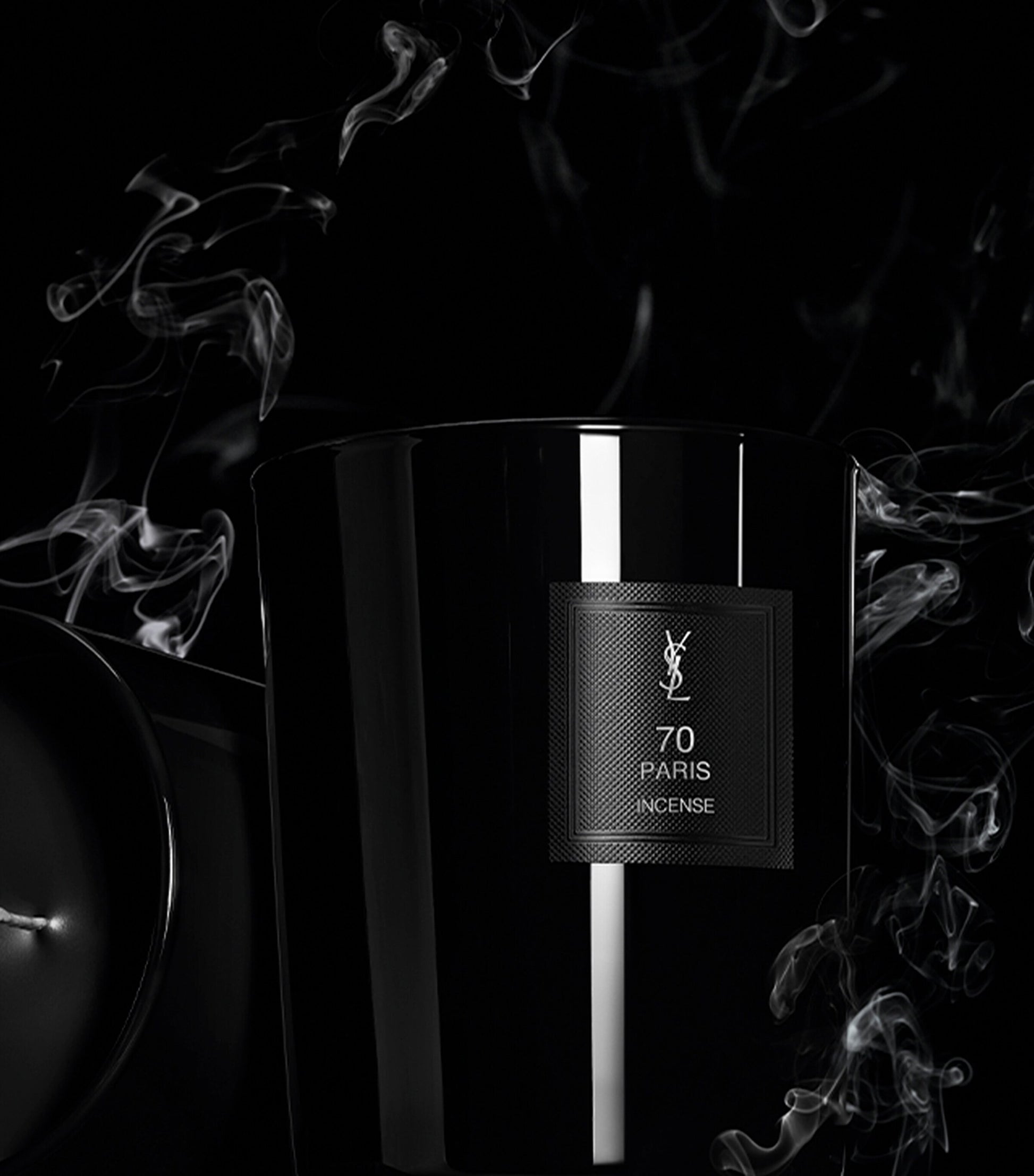 Le Vestiaire des Parfums 70 Paris Candle (220g)