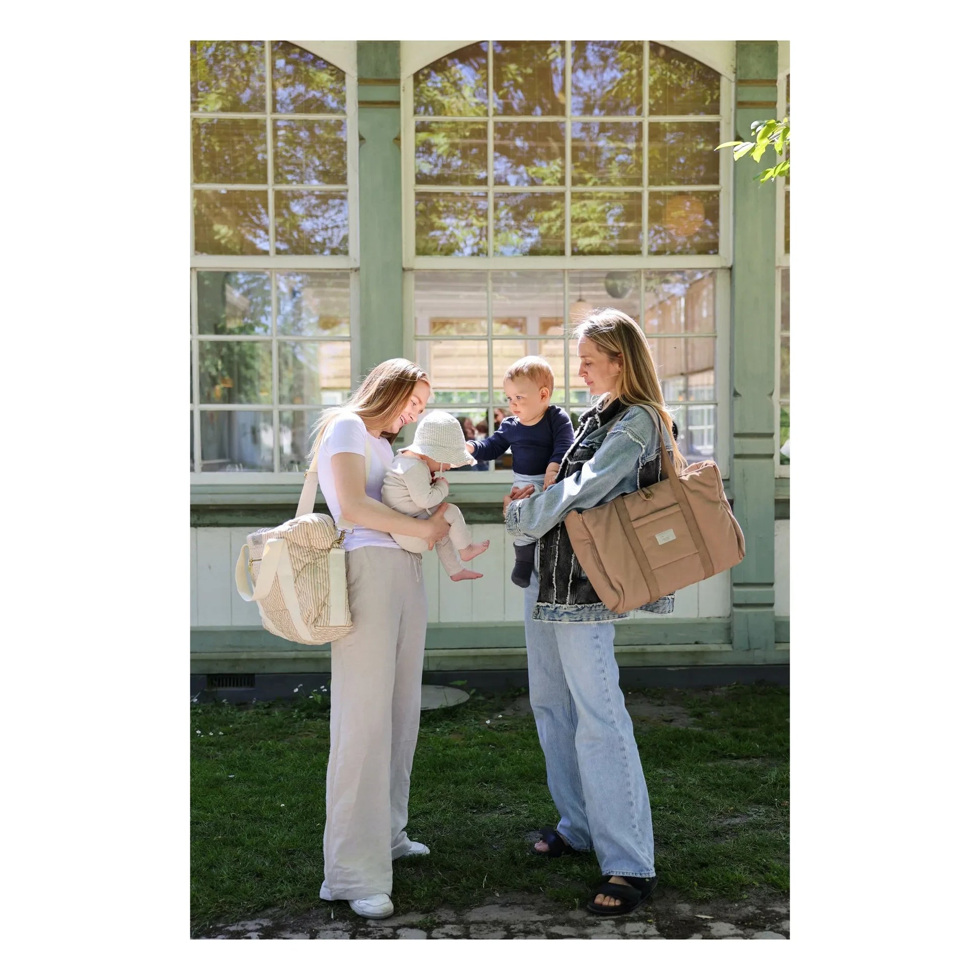 Cam Cam - Multifunction changing bag | Camel