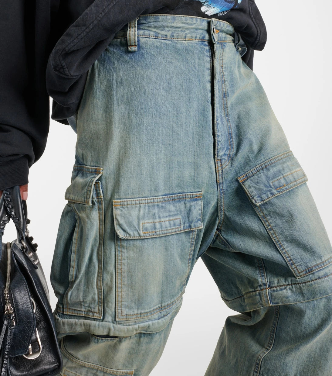 Balenciaga - Mid-rise cargo jeans