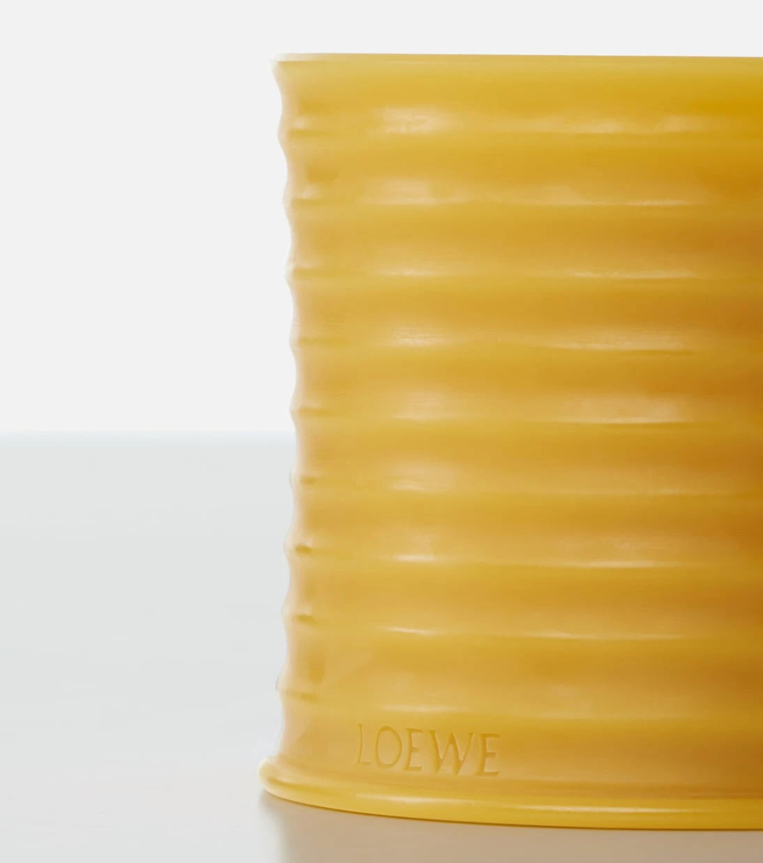 Loewe Home Scents - Beeswax Honey Medium scented candle