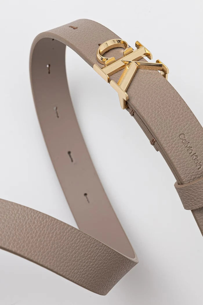 Calvin Klein kadın kemeri