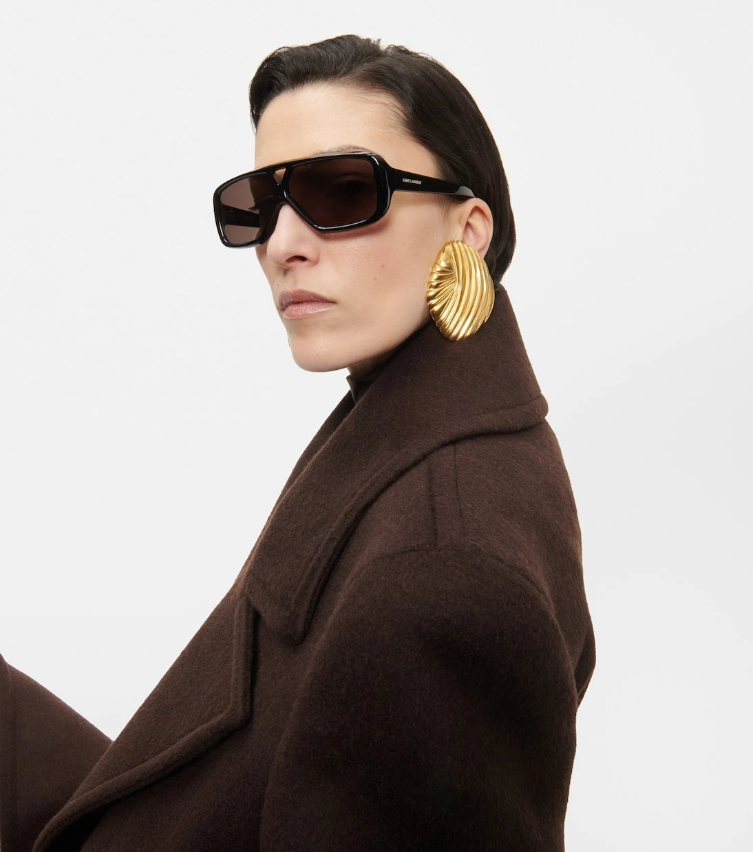 Saint Laurent - نظارة شمسية SL 569 Y ذات حاجب مسطح