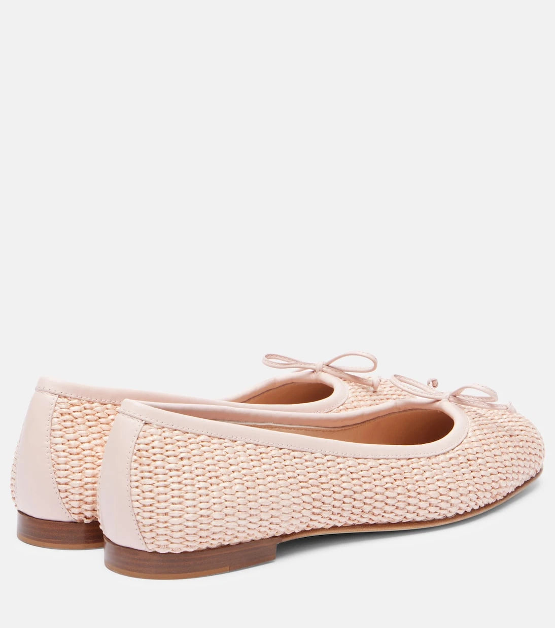 Manolo Blahnik - Veralli raffia ballet flats