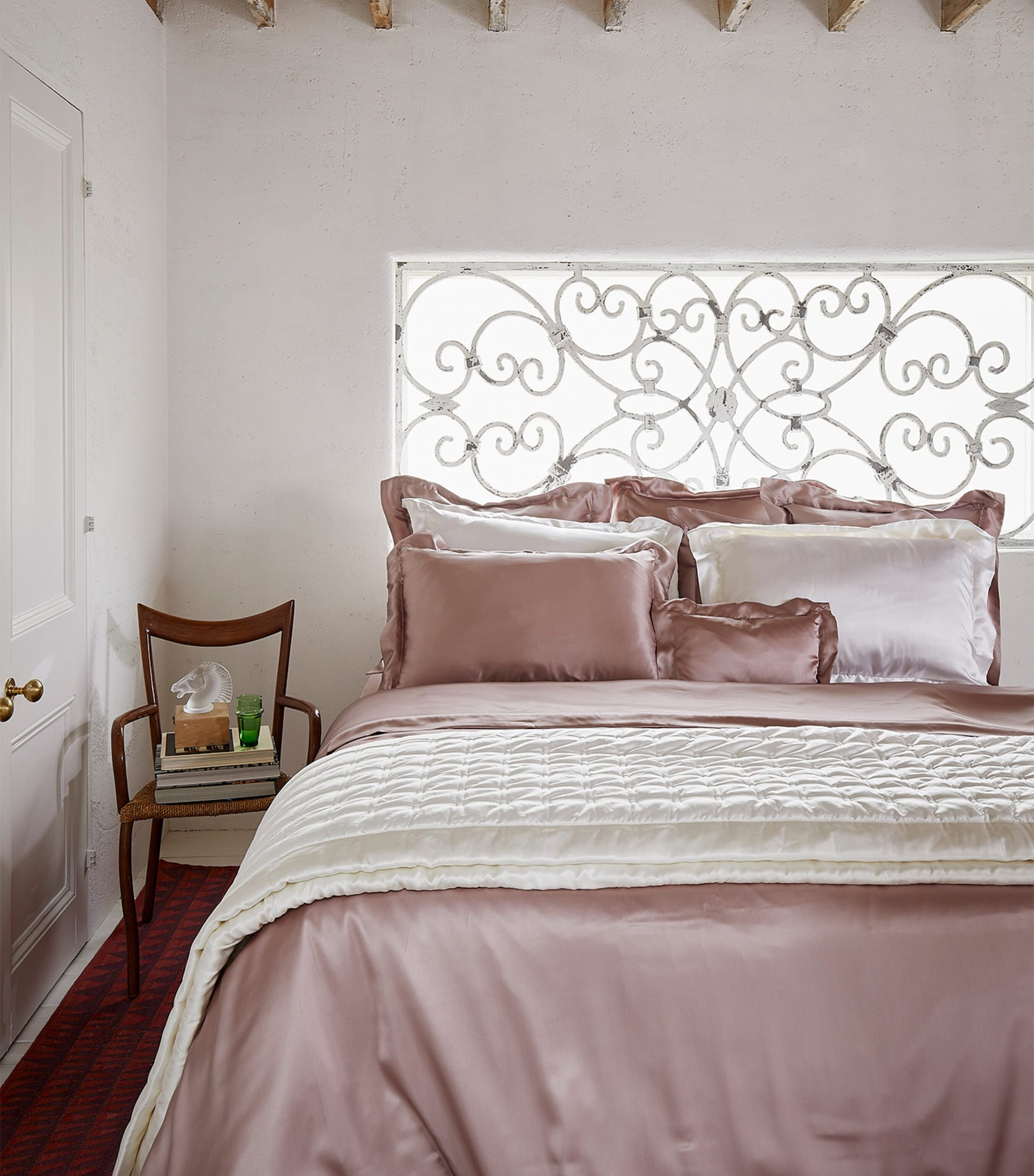 Silk Double Fitted Sheet (140cm x 200cm)