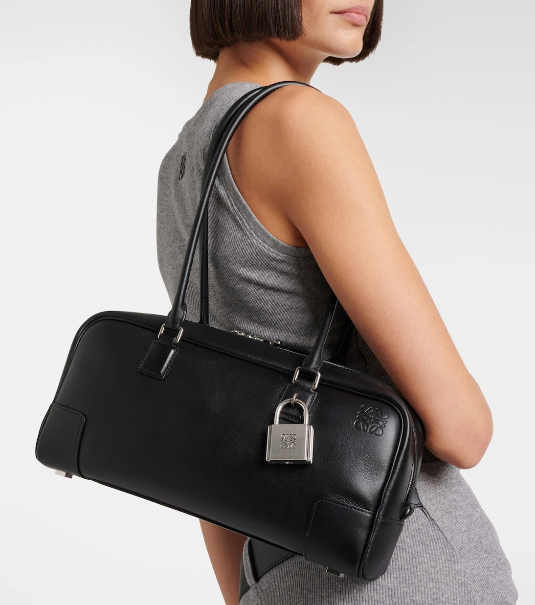 Loewe – Amazona 31 Leder-Schultertasche