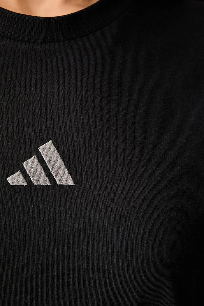 adidas kadın pamuklu tişört Leopard Pack