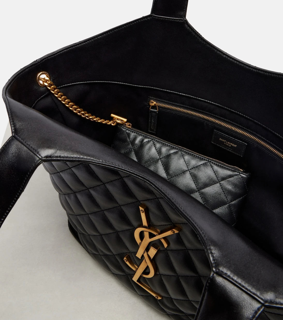 Saint Laurent - حقيبة كتف إيكار متوسطة مبطّنة من الجلد