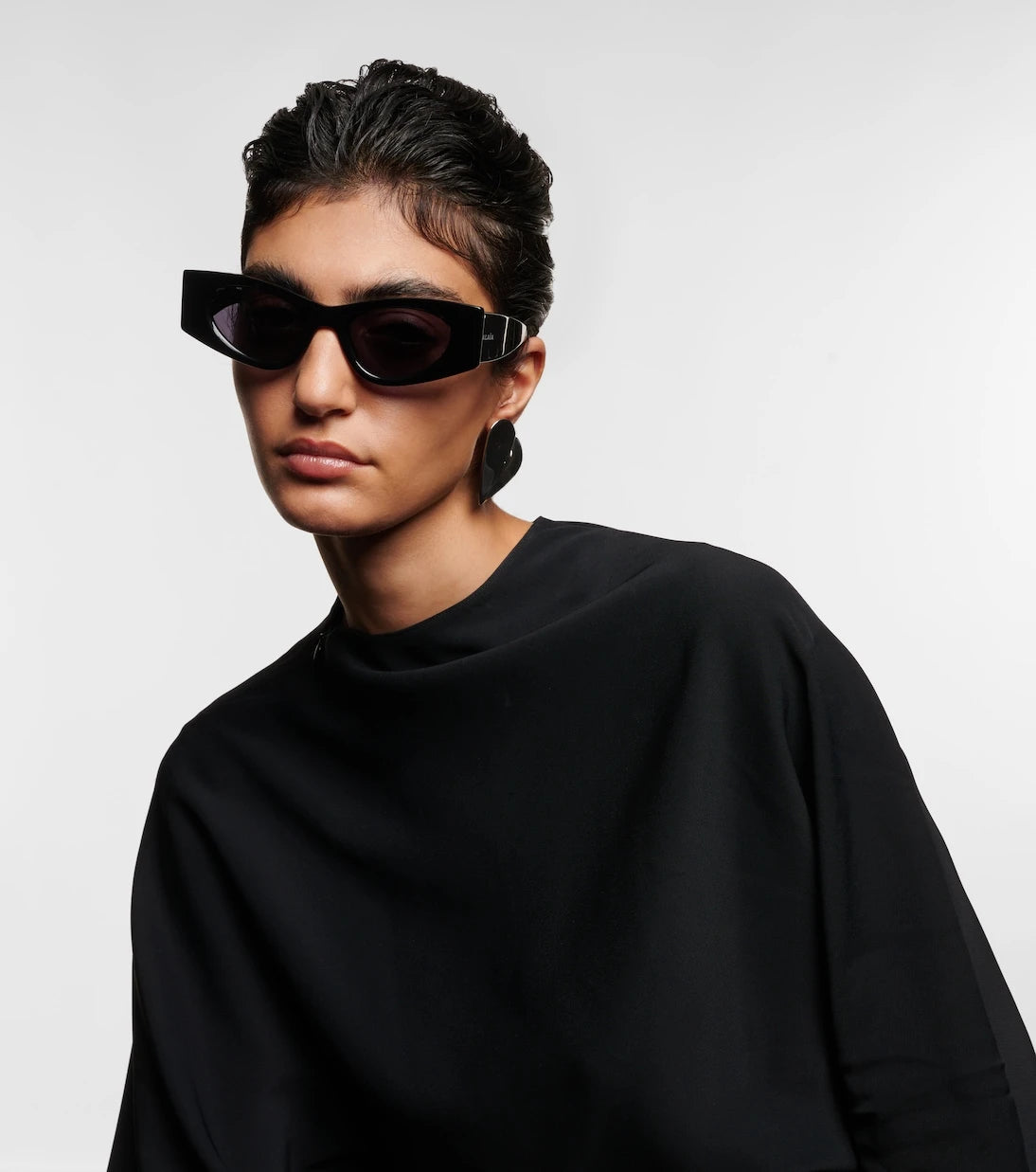 Alaïa - Logo oval sunglasses