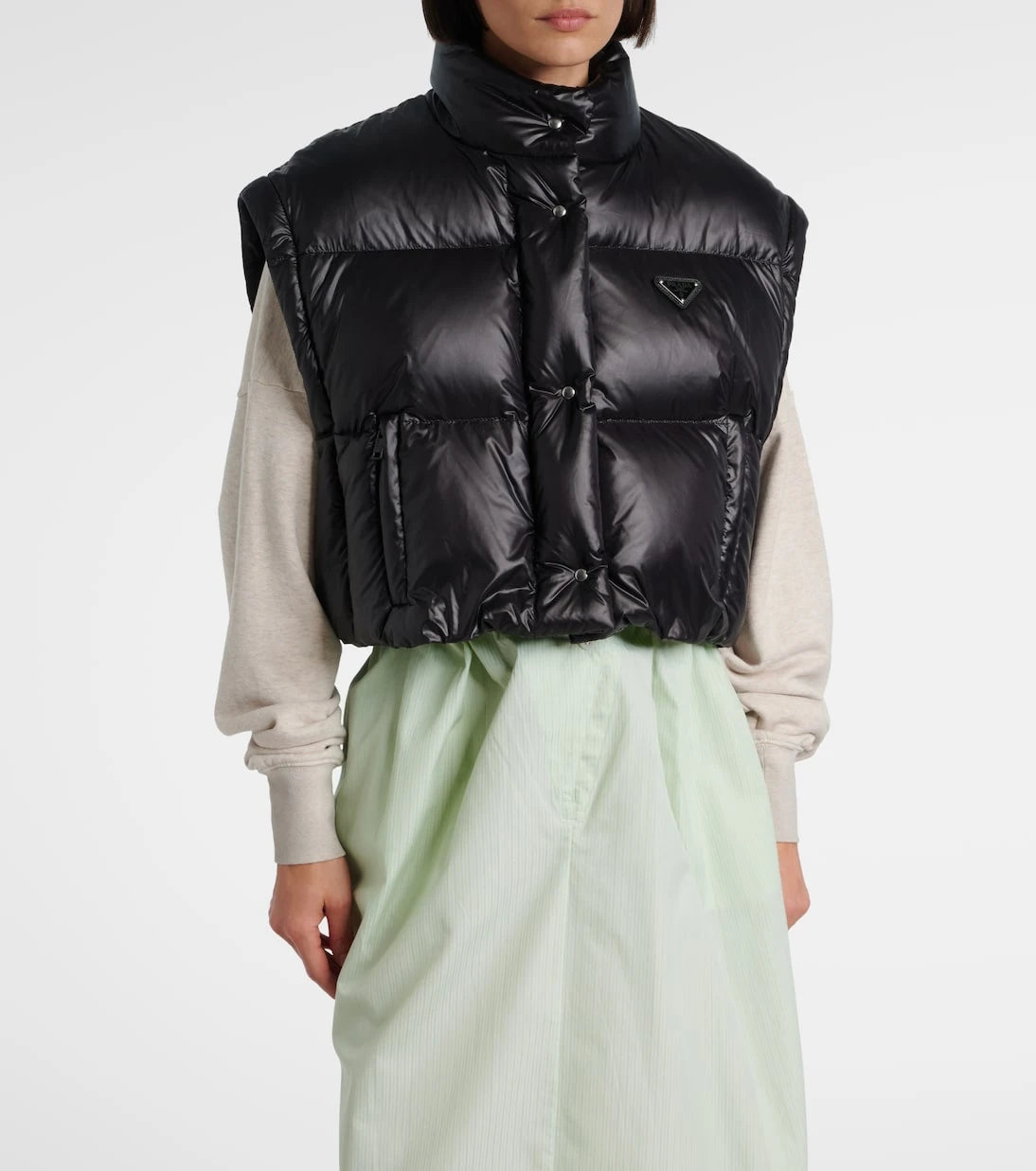 Prada - جاكيت قصير Re-Nylon محشو بالزغب
