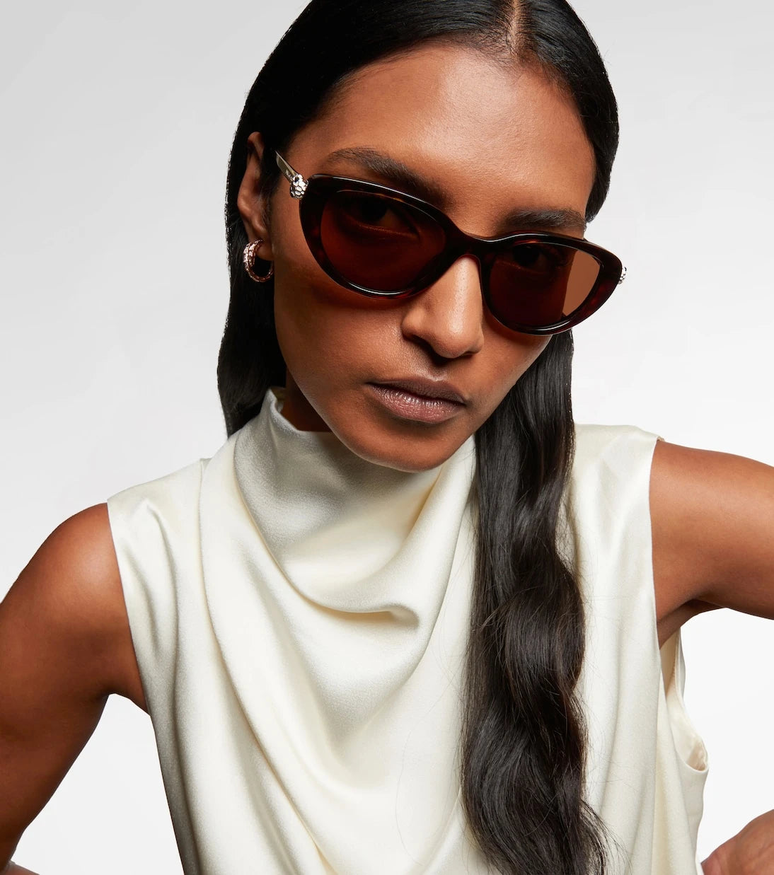 Bvlgari - نظارة شمسية Serpenti Forever بتصميم عين القطّة