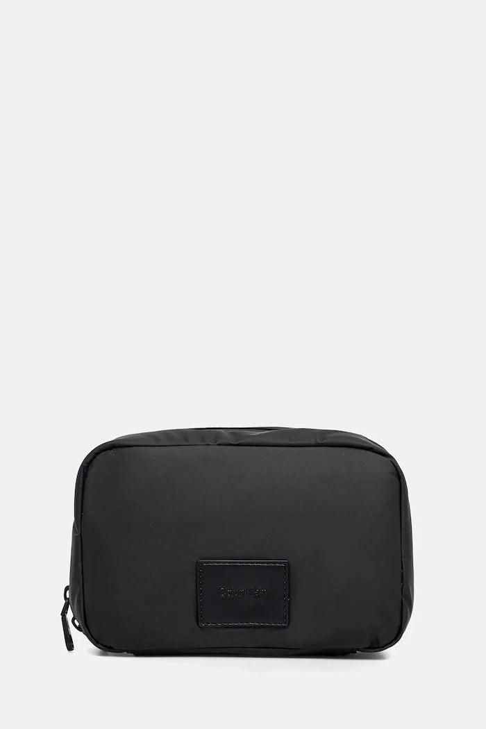 Calvin Klein Kozmetik Çantası