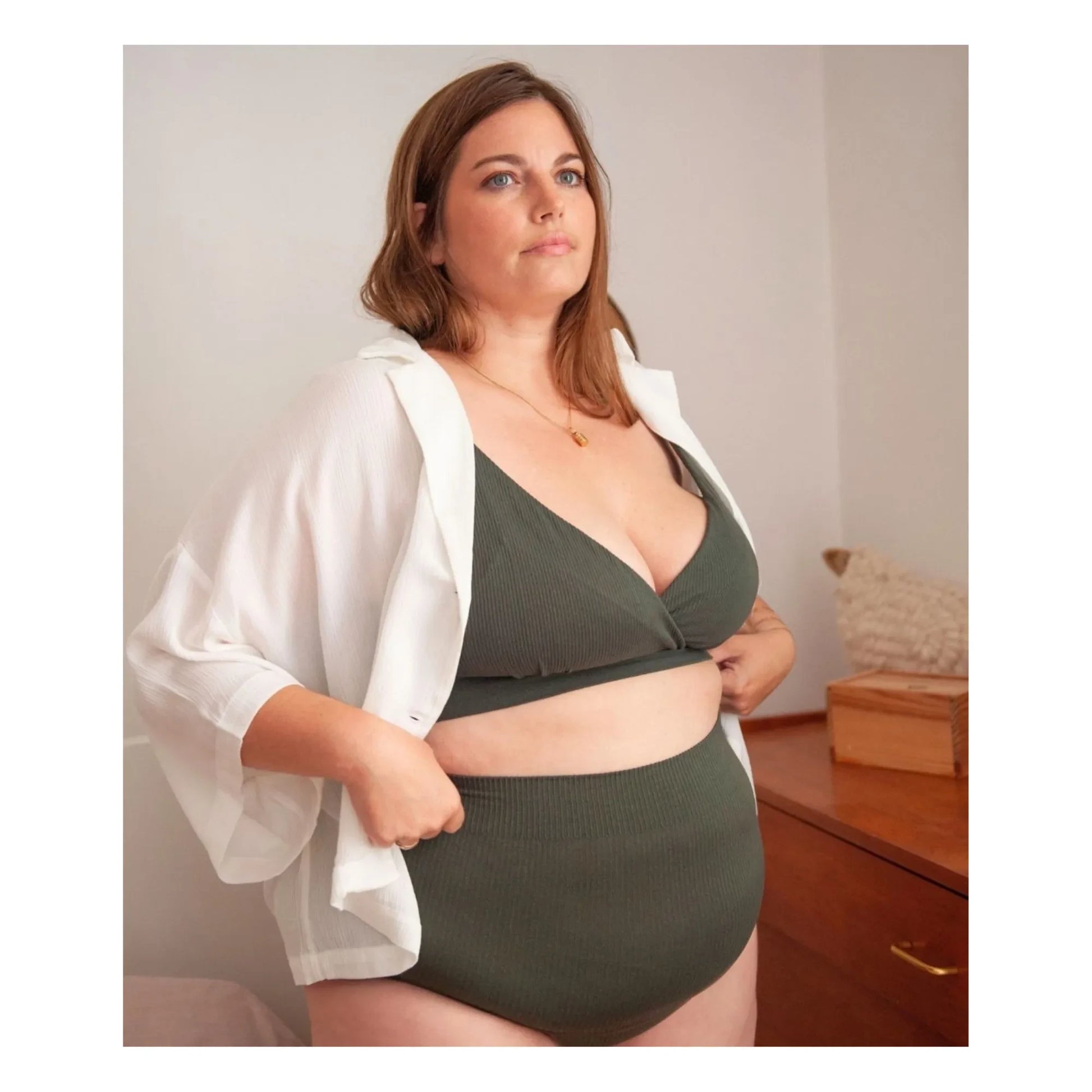 Mama Hangs - Everyday high-waisted panties | Olive