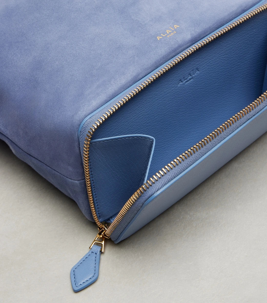 Alaïa - Le Pochon suede bucket bag