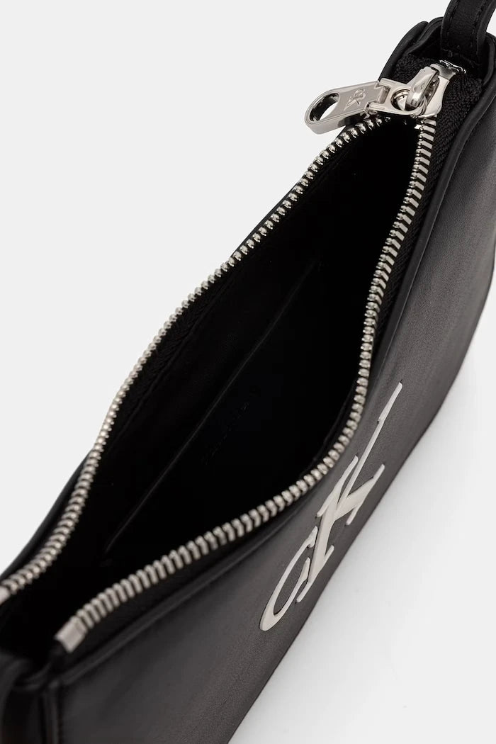 Calvin Klein kadın crossbody çanta