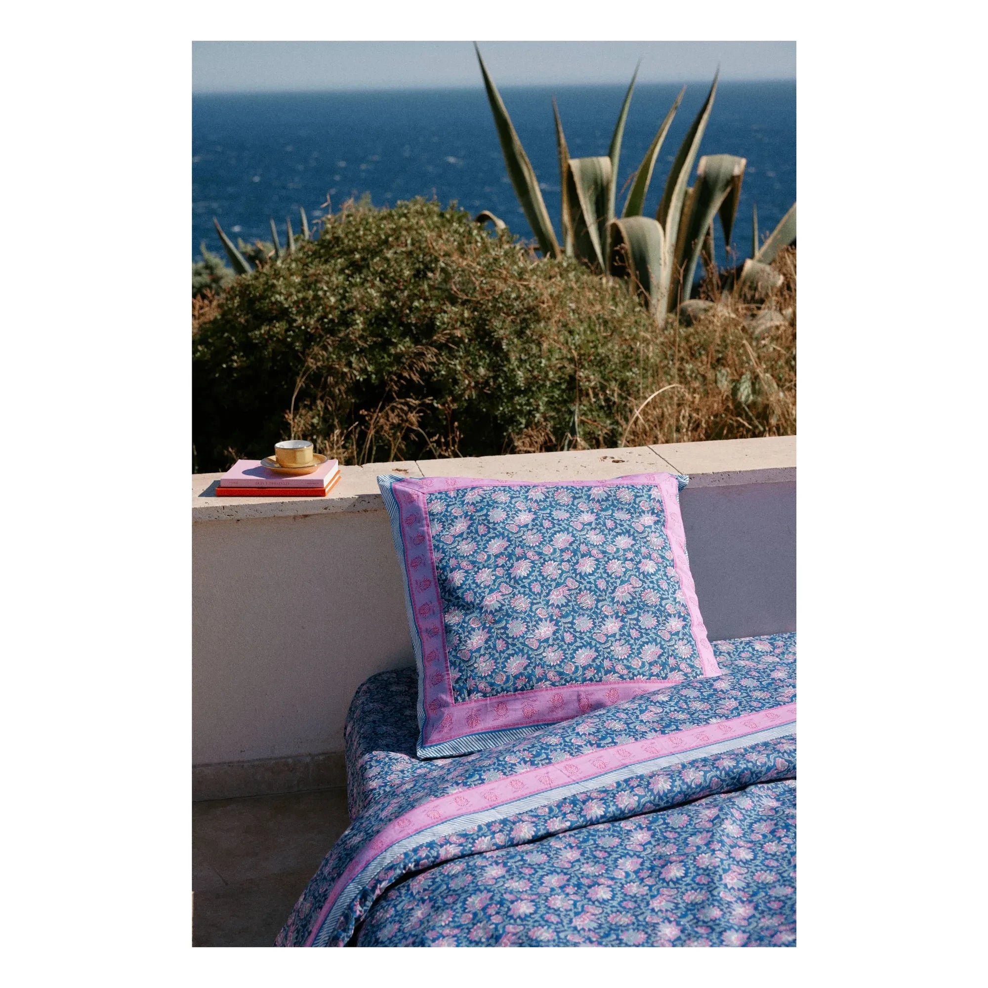 Louise Misha - Valerie pillowcase in organic cotton | Dark Blue