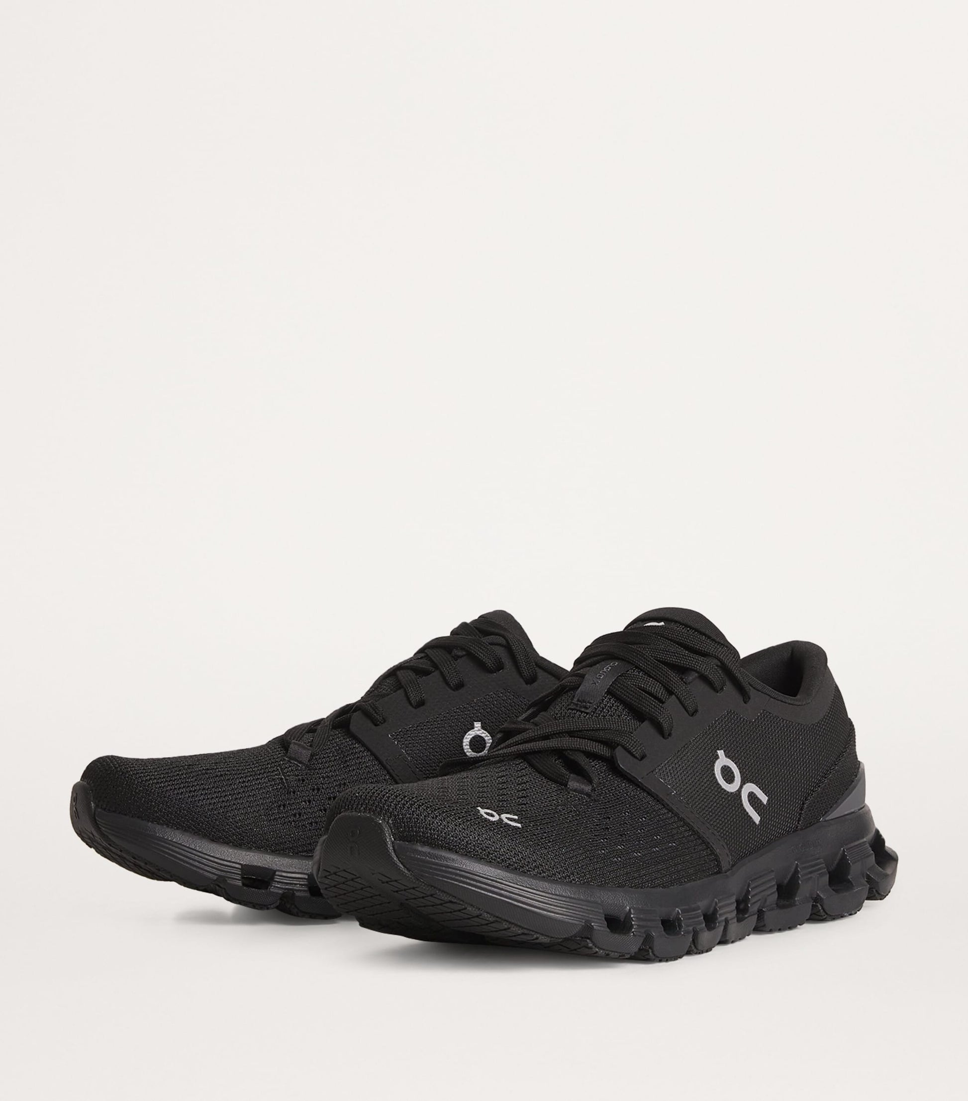 Black Cloud X 4 Trainers