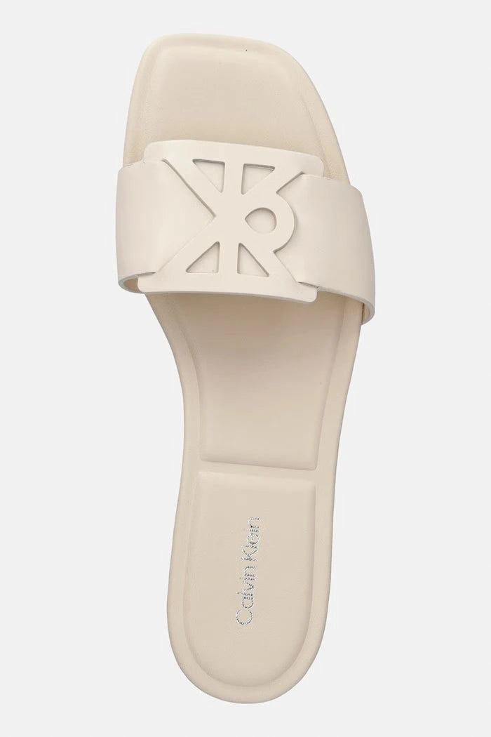 Calvin Klein kadın deri terlik SQUARE FLAT SANDAL EMBLEM