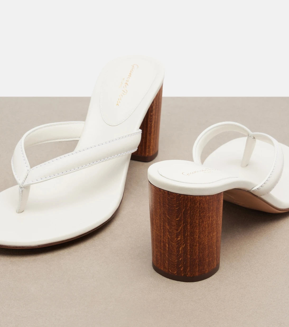 Gianvito Rossi - Leather thong sandals