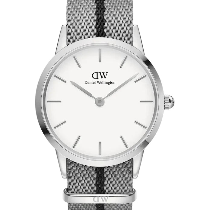 Часовник Daniel Wellington