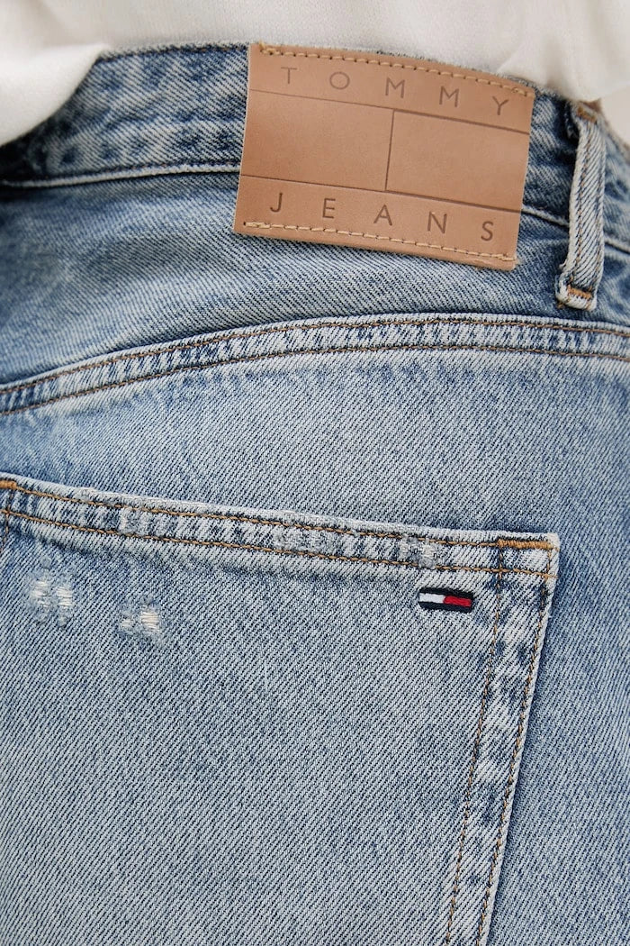 Tommy Jeans къс панталон дамски от деним