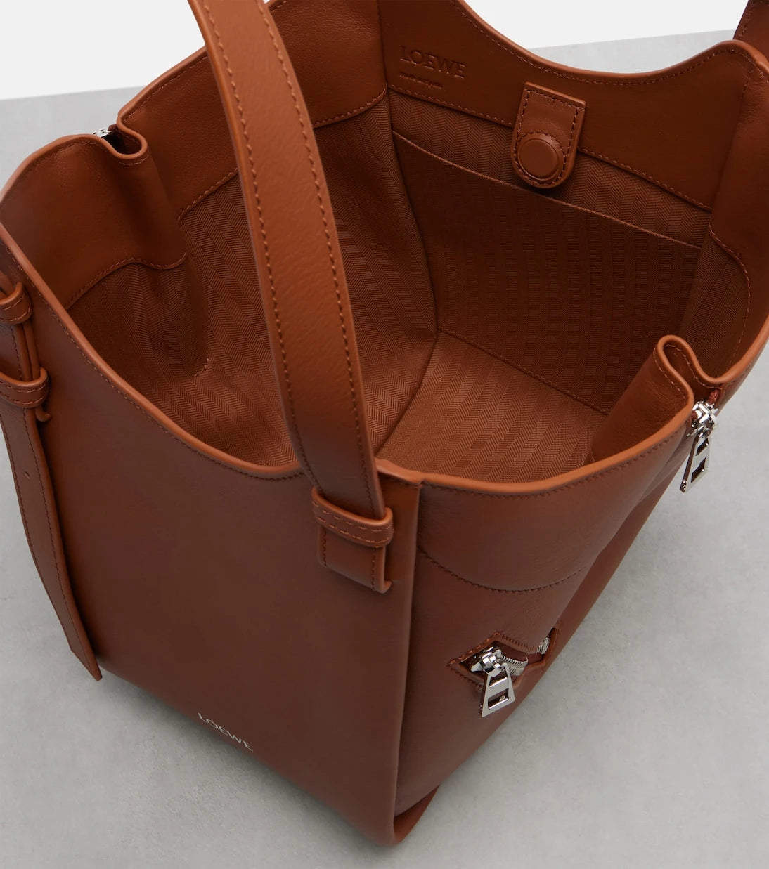Loewe - Hammock Flip leather tote bag