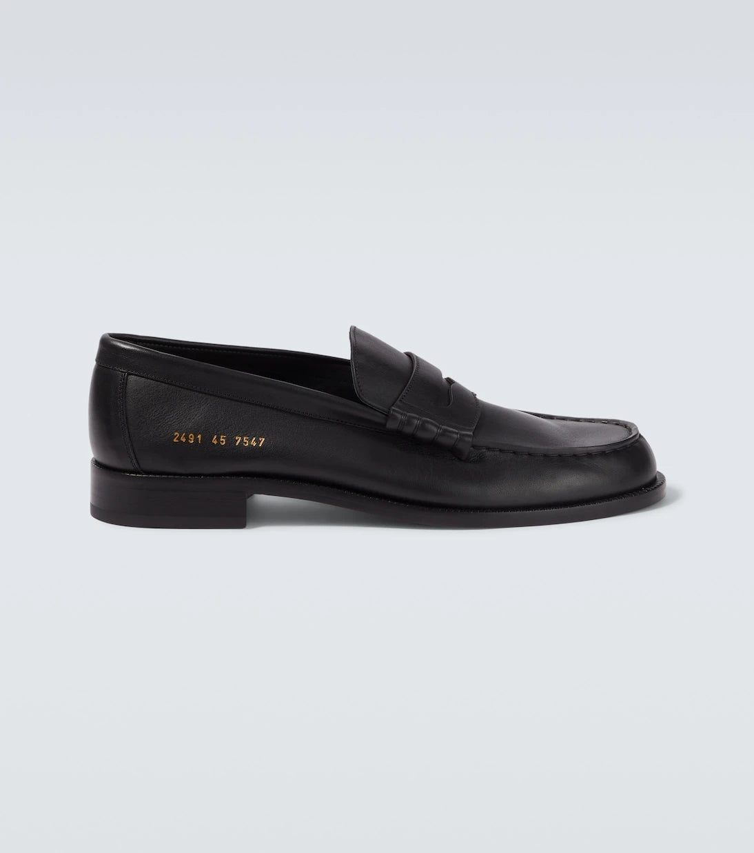 Common Projects - حذاء لوفر جلدي