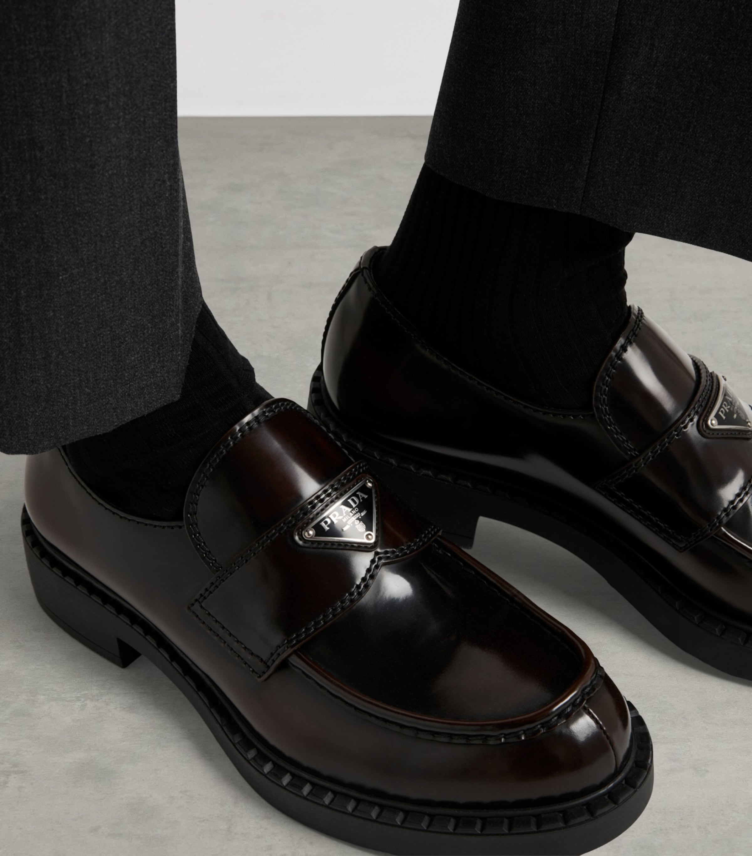Leather Brushed Triangle Loafers