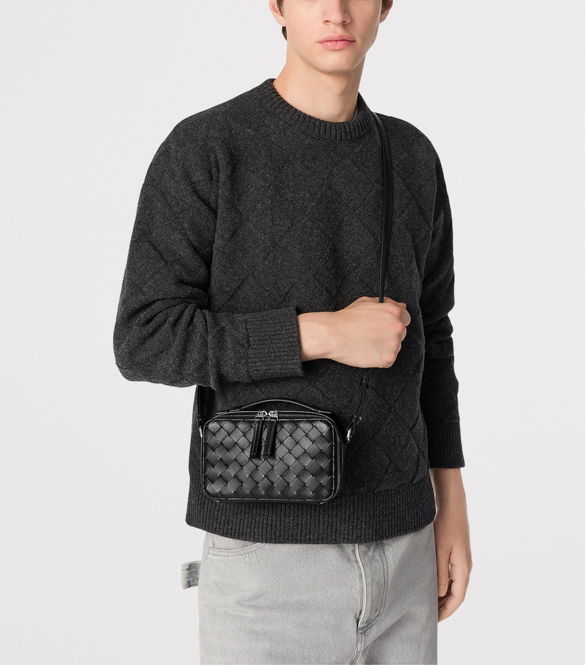 Leather Intrecciato Getaway Phone Pouch