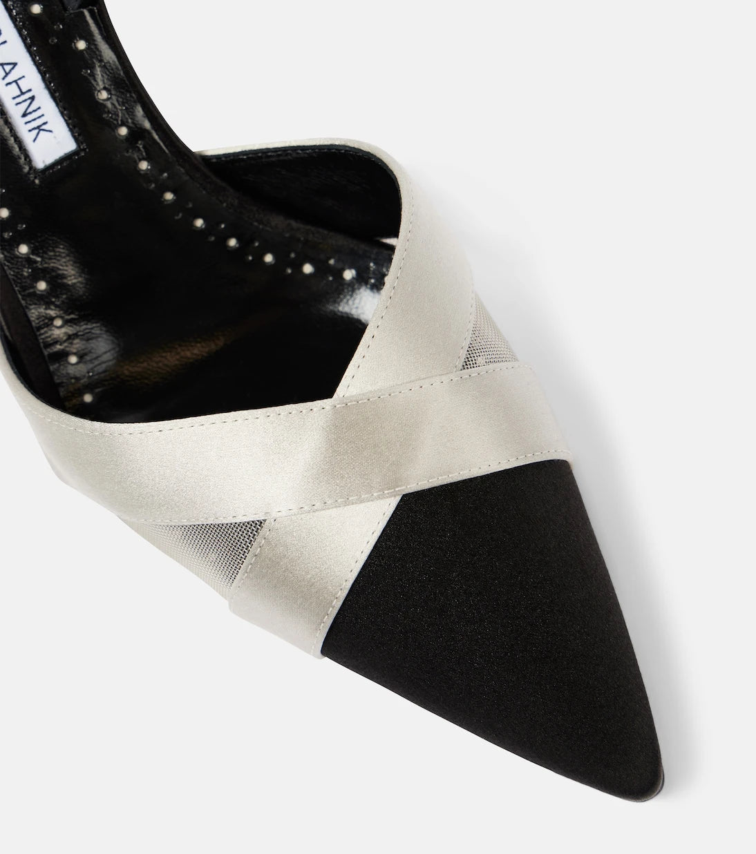 Manolo Blahnik - Oyounasli 50 satin slingback pumps