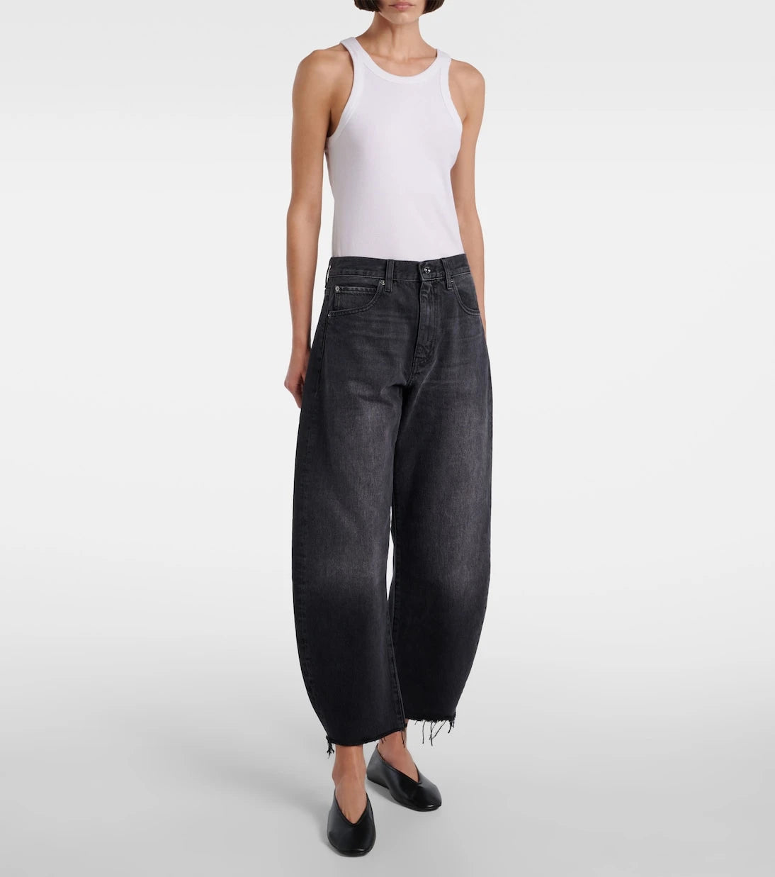 بنطلون جينز Frame - Bubble Crop بقصة أرجل واسعة وخصر عالٍ