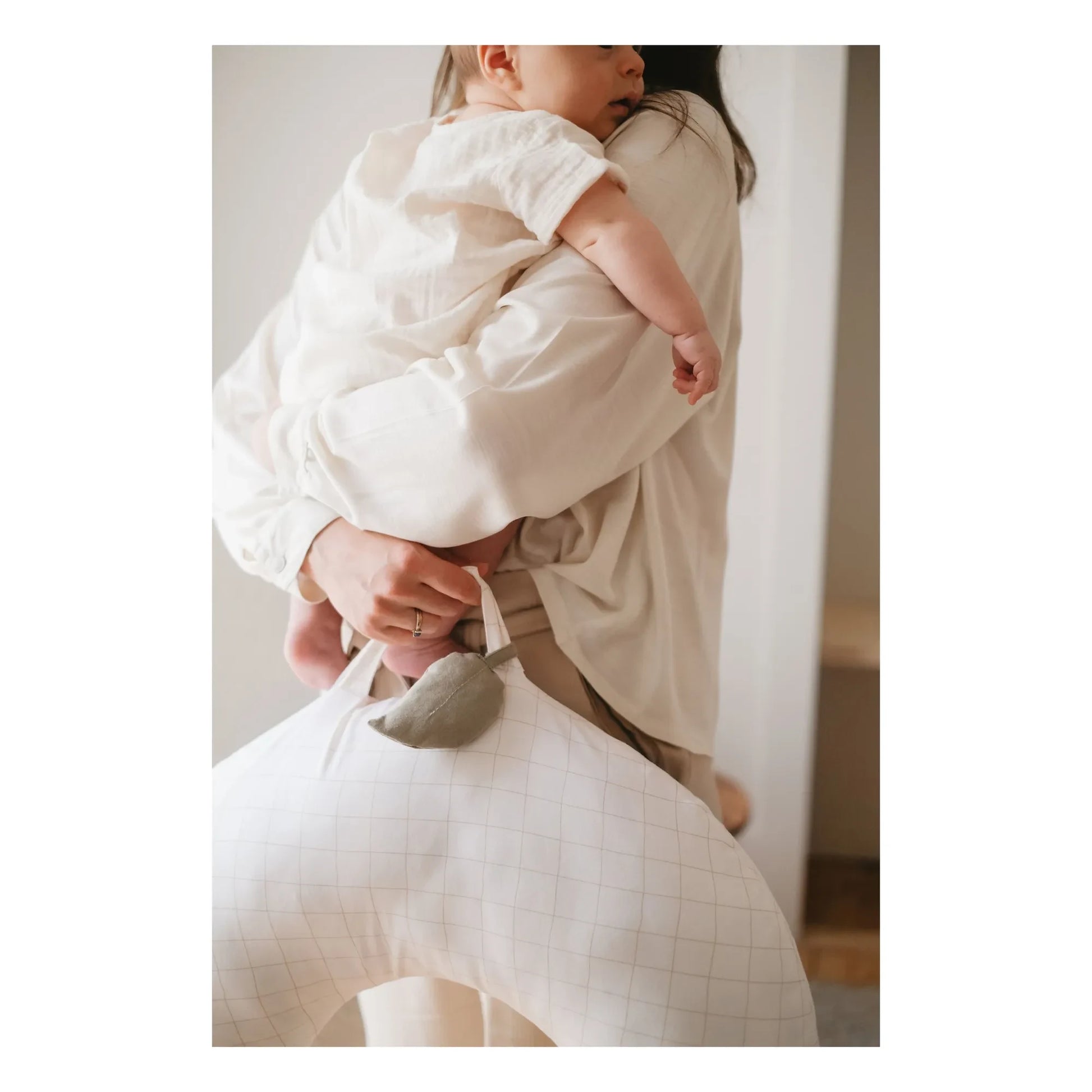 Candide - Nomadic nursing cushion | White