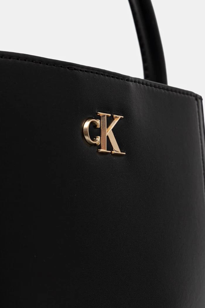 Calvin Klein kadın crossbody çanta, suni deriden
