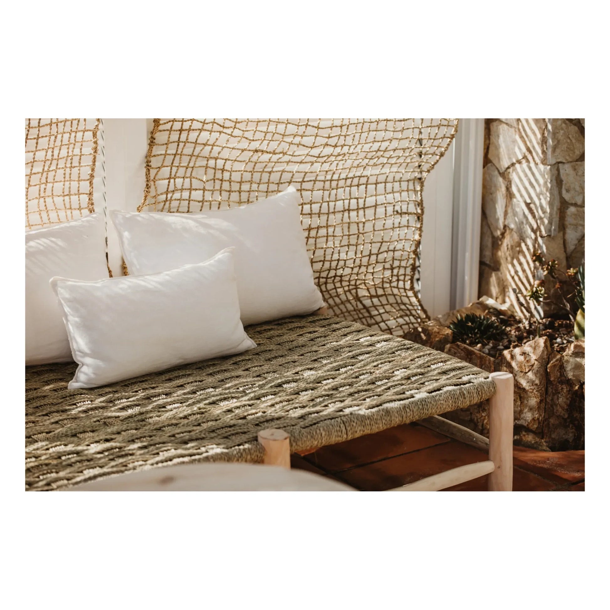 Cosydar - Palm Leaf and Raw Wood Bench - 8 Legs