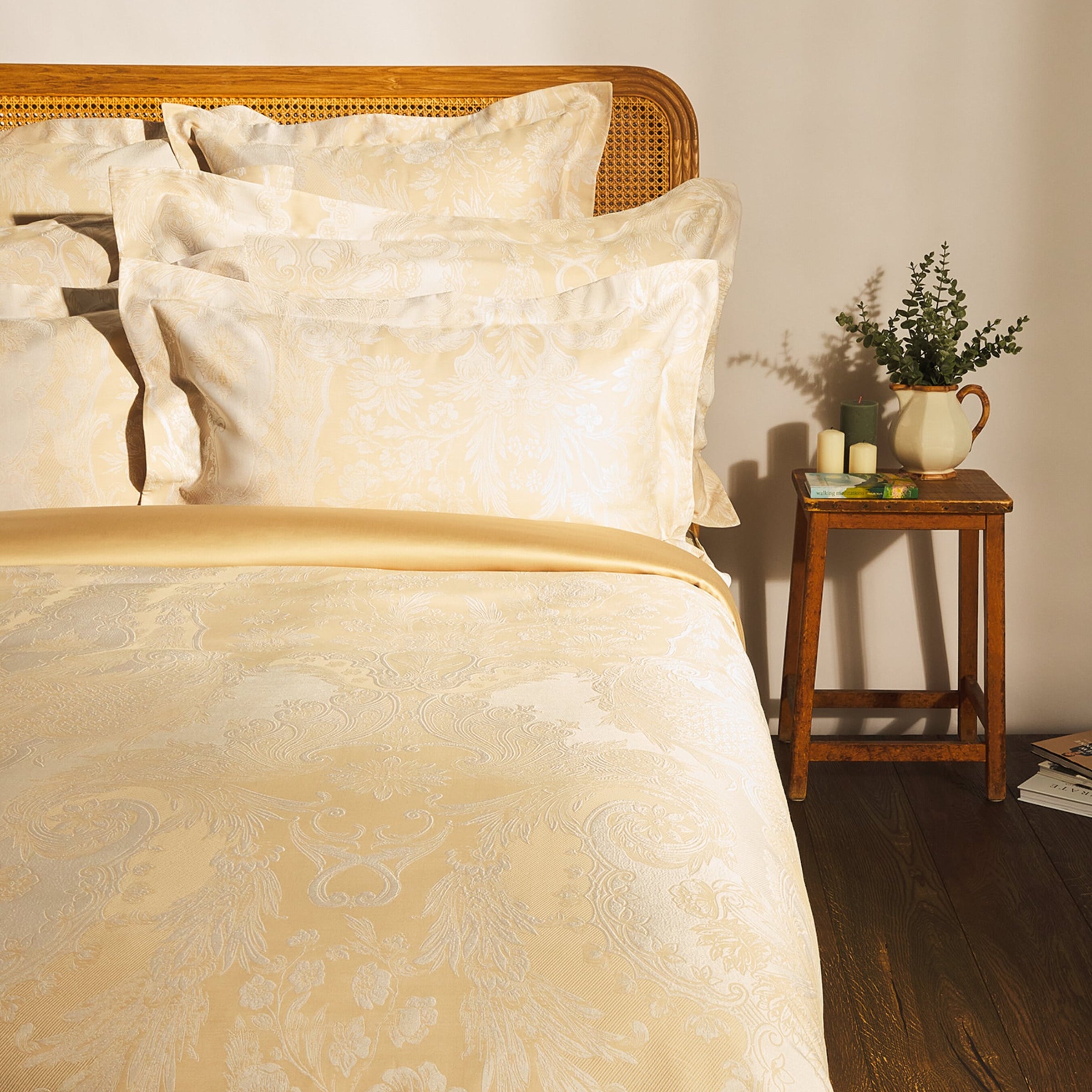 Cotton-Silk Pompadour King Duvet Cover (230cm x 220cm)