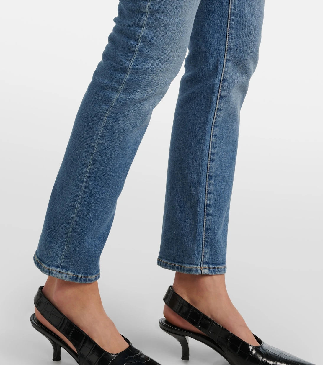 AG Jeans - بنطلون جينز ماري بقصة سلم وخصر عالٍ